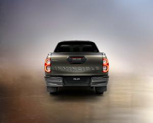 Toyota Hilux Invincible Double Cab 2020 года  (WW)